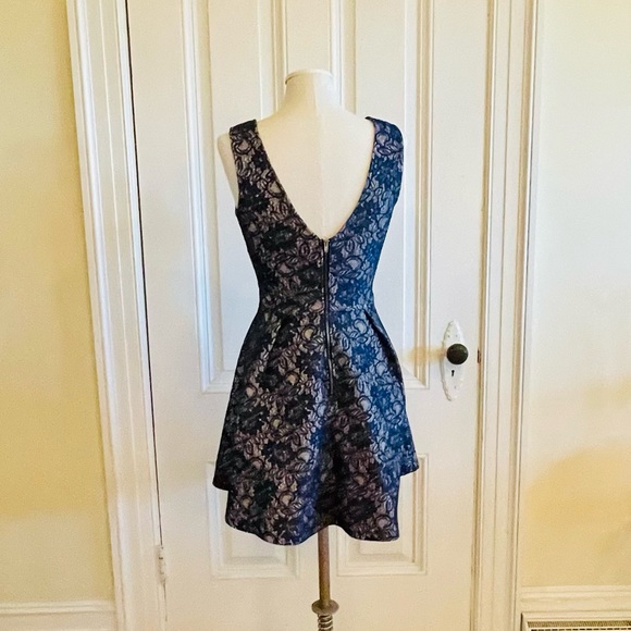 Francesca’s Cocktail Dress - Picture 6 of 7